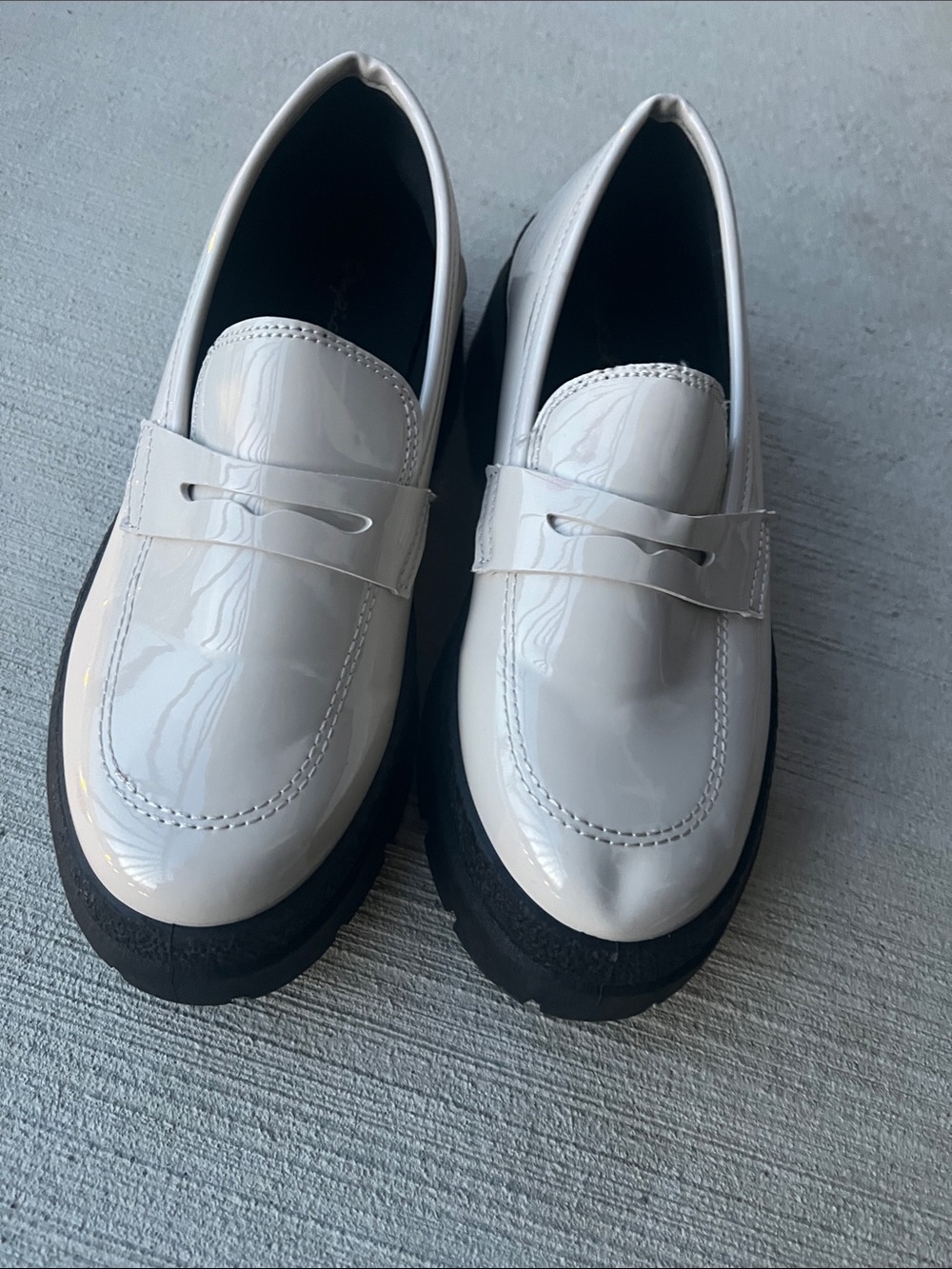 Patent Penny Loafers - Classic Slip-On Style - Picture 7 of 8